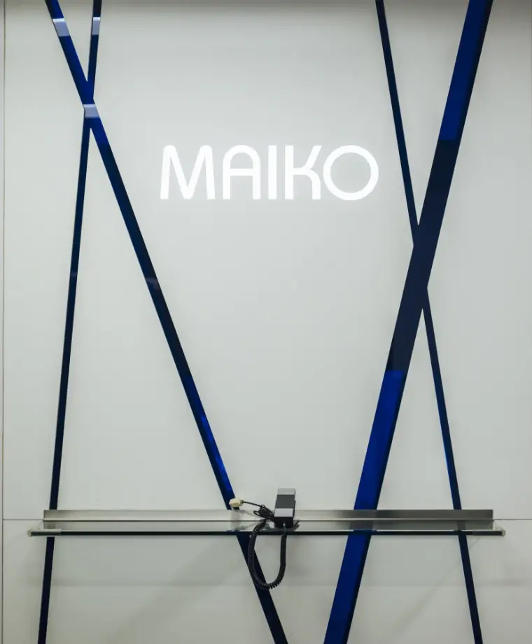 採用イメージ写真　エントランス